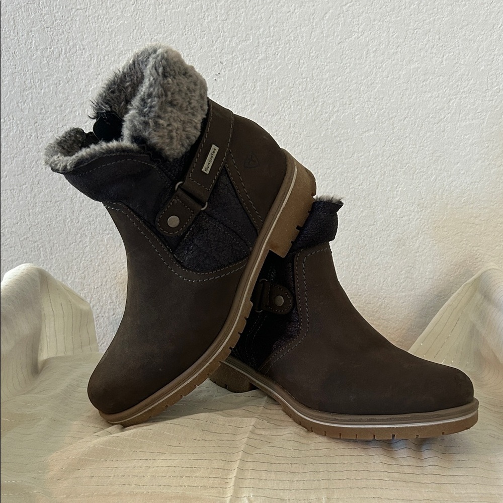 Tamaris Cozy Chocolate Brown Winter Suede Boots with Faux Fur Lining